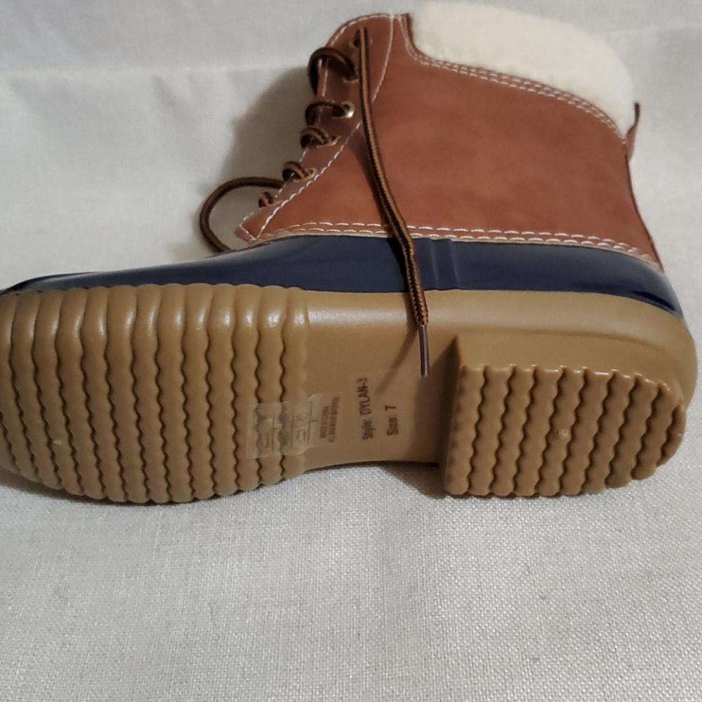 Adriana New York Navy Dylan Boots NWOT WS - Picture 4 of 13